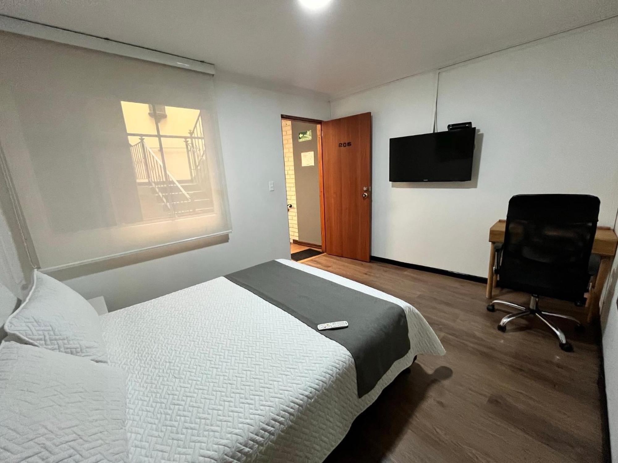 Titas House Bogota Hotel Buitenkant foto