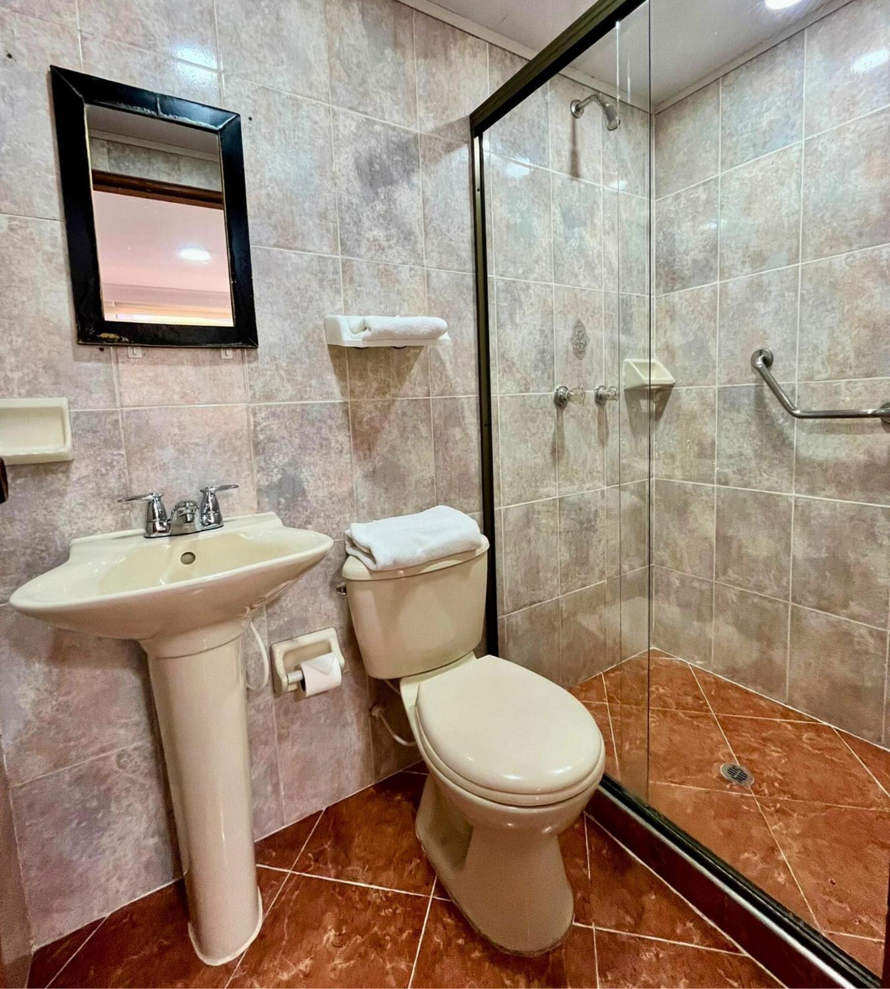 Titas House Bogota Hotel Buitenkant foto